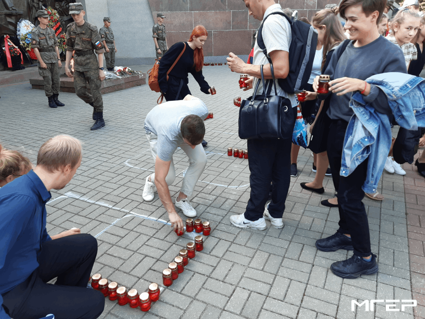 Сентября терроризм. 3 Сентября день памяти жертв терроризма. Акция против терроризма Беслан. 3 Сентября день солидарности в борьбе с терроризмом Беслан. Флешмоб посвященный Дню солидарности в борьбе с терроризмом.